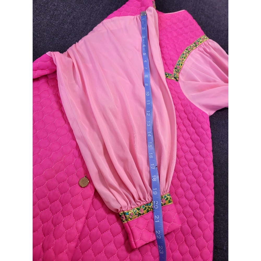 Vintage 60's Quilted Robe Gold Floral Trim Flowy Sleeve Hot Pink Maxi Mod M - Picture 15 of 16
